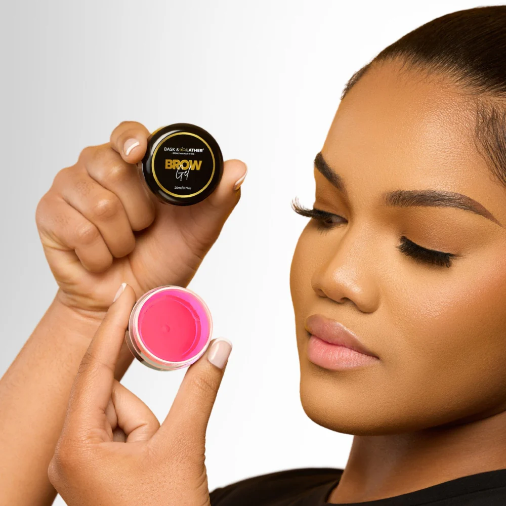 STRONG HOLD 24-Hour Brow Gel - Image 3